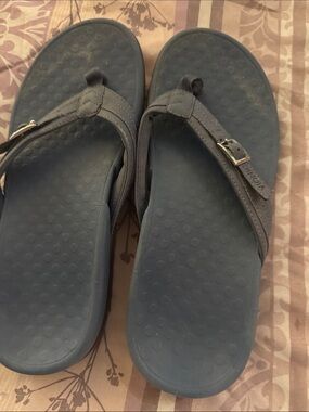 Vionic Navy Blue Thong Sandals with Buckle